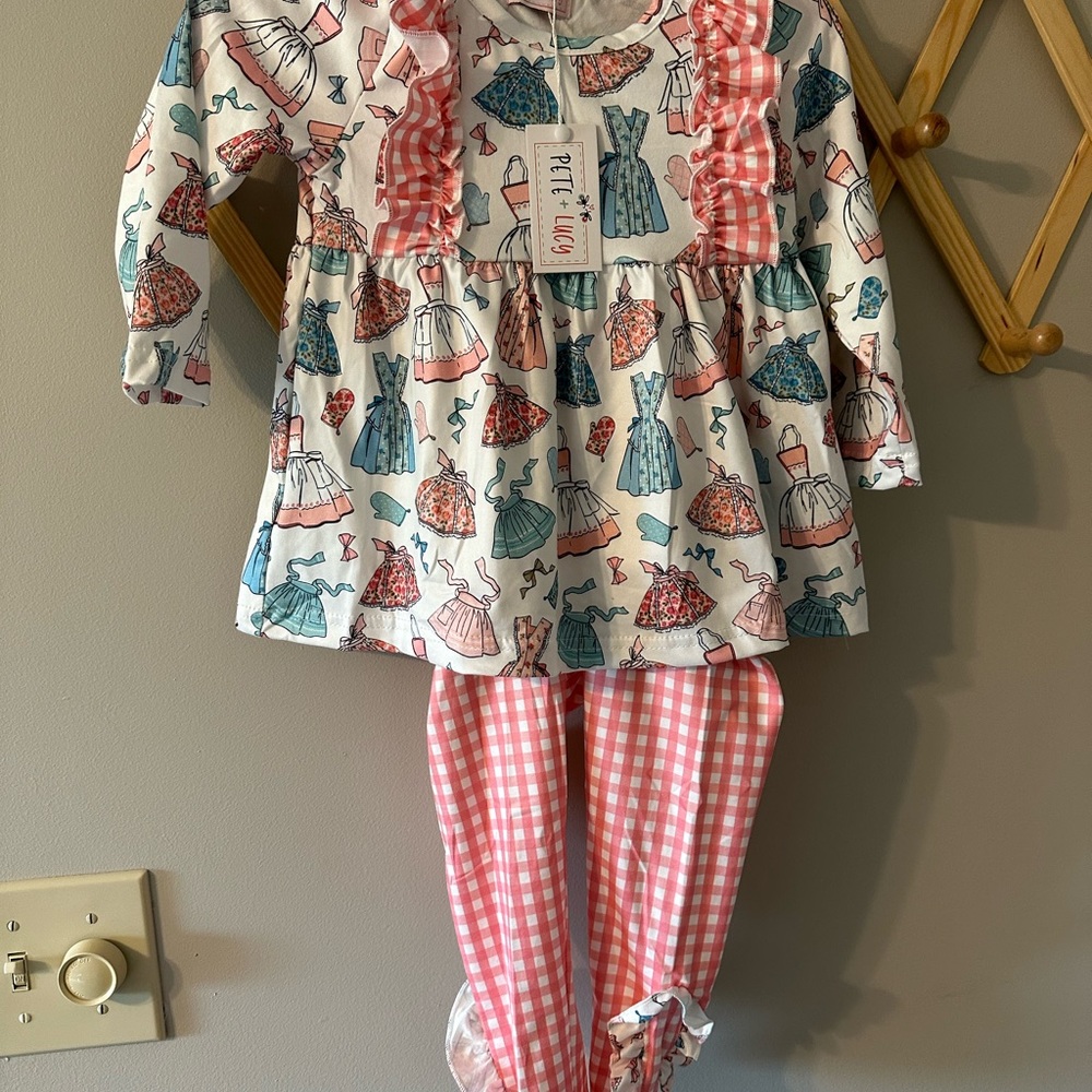 Pete and Lucy 2 piece pant set
